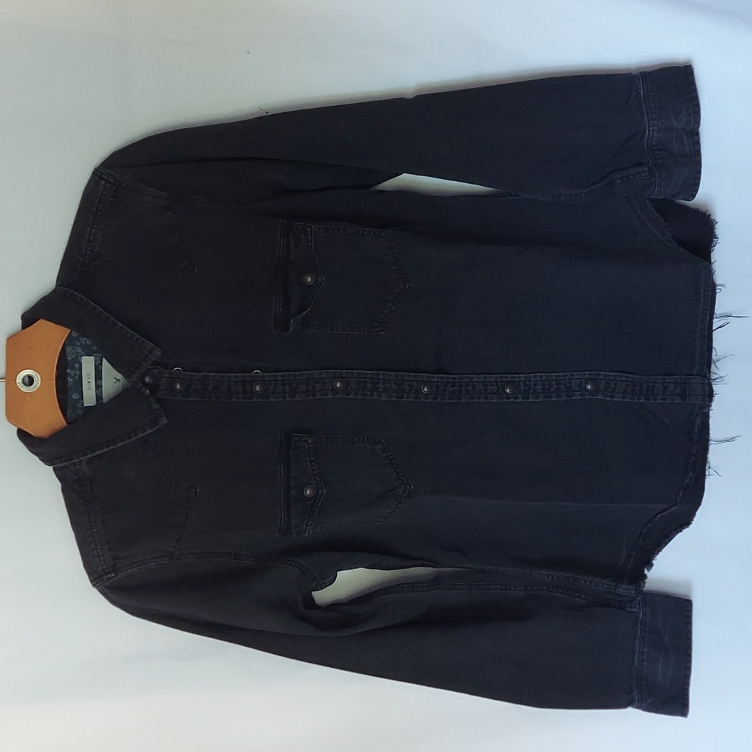 American Eagle L/S Button Down